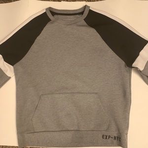 Express crewneck